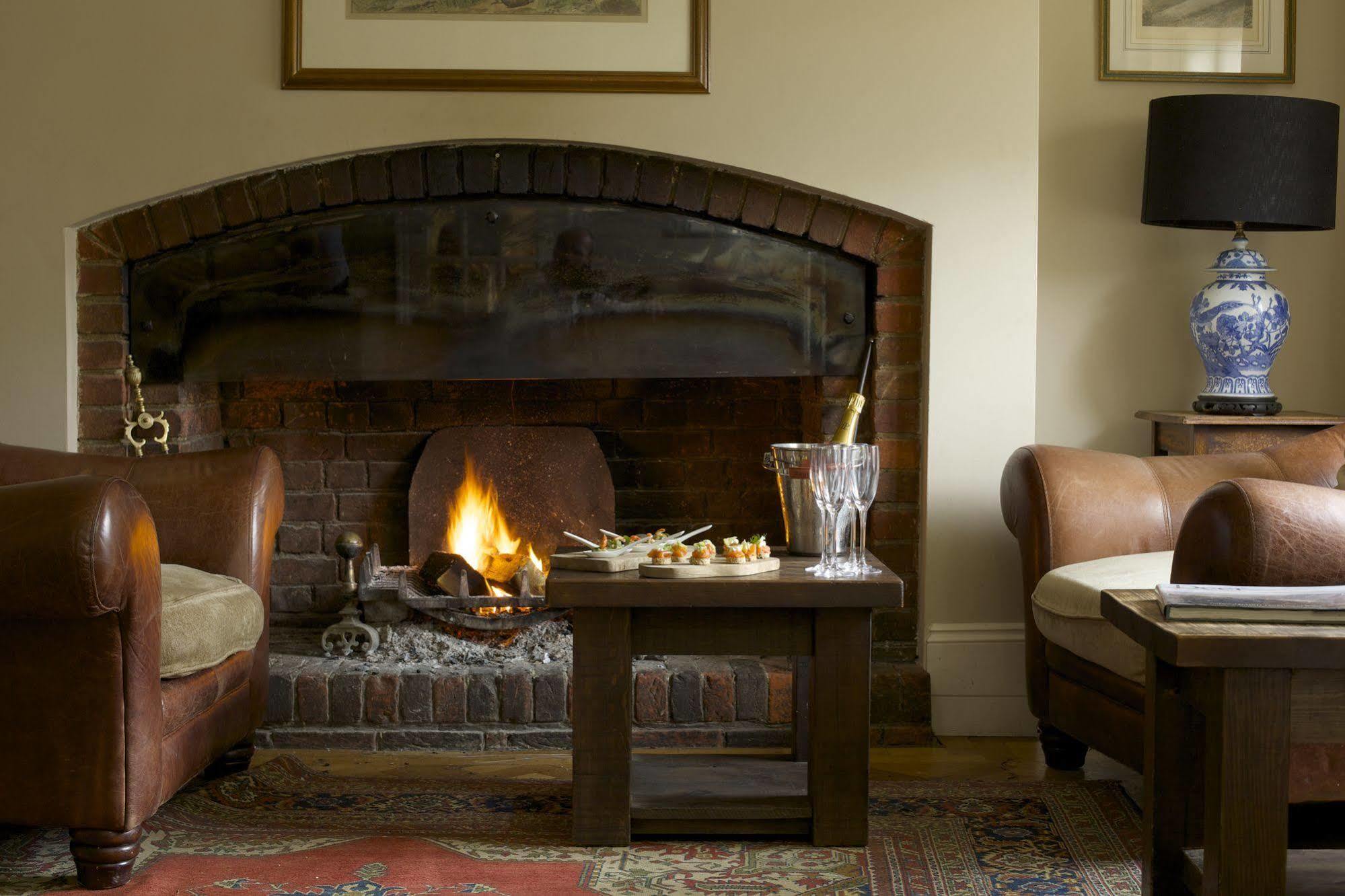 The Royal Oak, Yattendon Frilsham Eksteriør billede